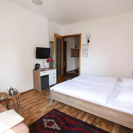 Katrca Hotel 3*