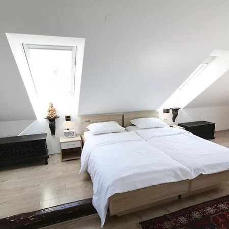 Hotel Katrca 3*