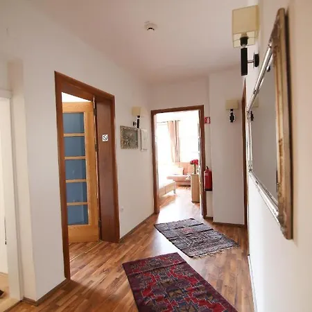 Katrca Hotel 3*