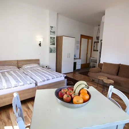 Katrca Hotel 3*