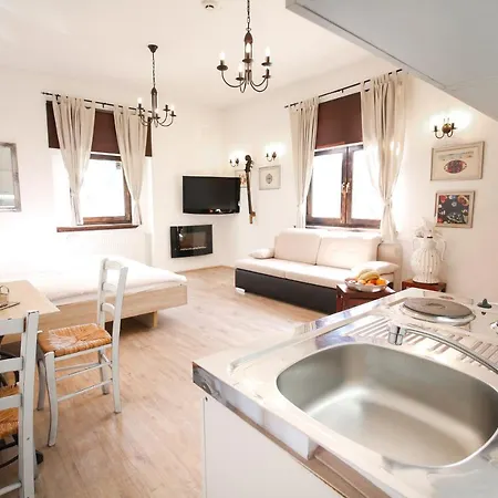 Hotel Katrca 3*