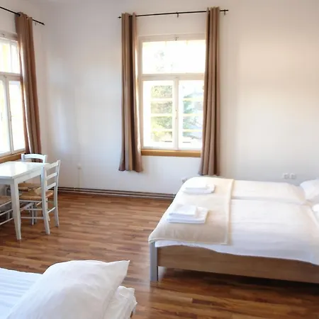 Katrca 3* Ljubljana