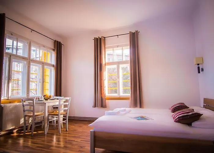 Katrca Otel Ljubljana